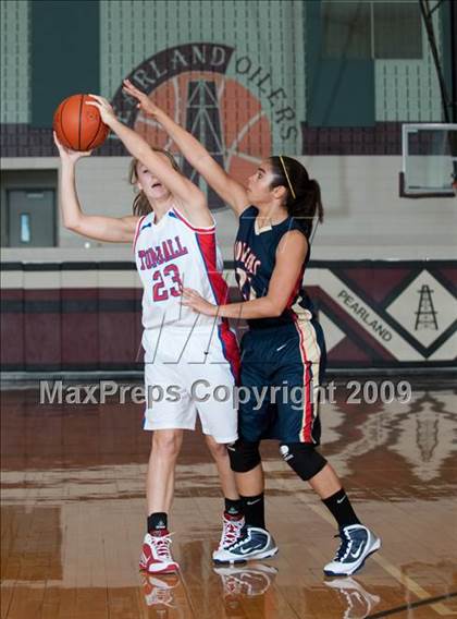 Thumbnail 1 in Tomball vs. Klein Collins  (McDonalds Texas Invitational) photogallery.