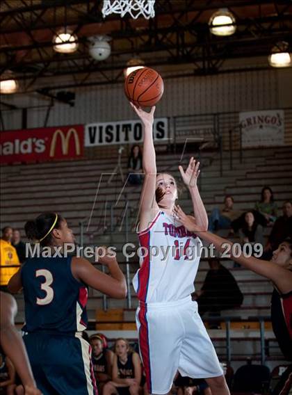 Thumbnail 3 in Tomball vs. Klein Collins  (McDonalds Texas Invitational) photogallery.