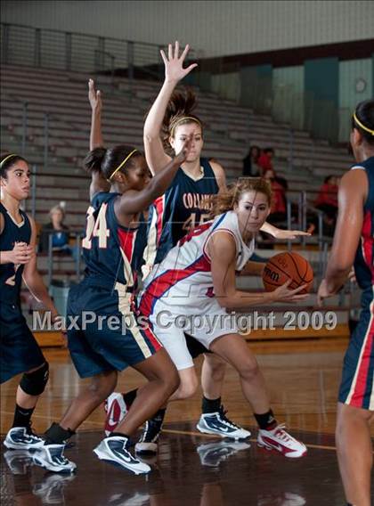 Thumbnail 2 in Tomball vs. Klein Collins  (McDonalds Texas Invitational) photogallery.