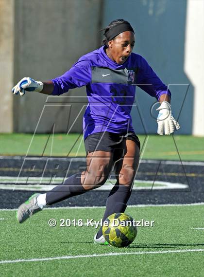 Thumbnail 3 in Harvard-Westlake vs Hebron (National Elite Prep Showcase) photogallery.