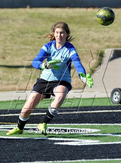 Thumbnail 3 in Harvard-Westlake vs Hebron (National Elite Prep Showcase) photogallery.