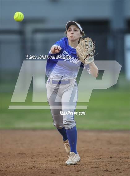 Thumbnail 1 in South Lafourche @ Brusly photogallery.