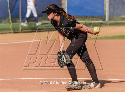 Thumbnail 1 in Newbury Park @ Agoura photogallery.