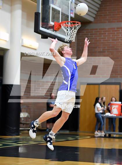 Thumbnail 1 in Chandler vs. Mountain View (AIA 6A Final) photogallery.