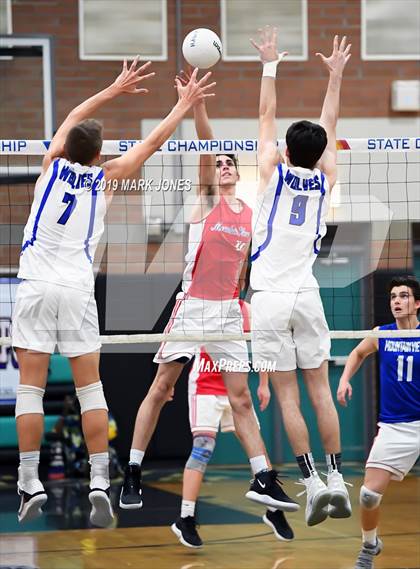 Thumbnail 1 in Chandler vs. Mountain View (AIA 6A Final) photogallery.