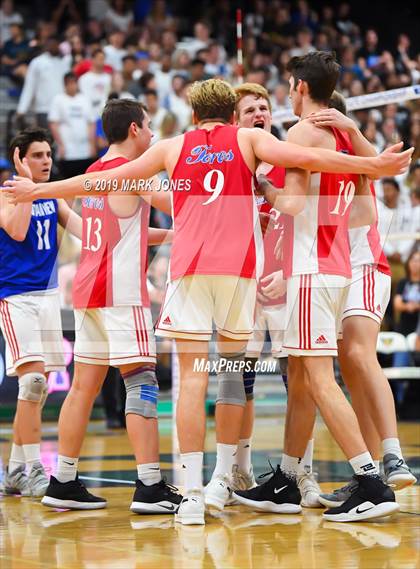 Thumbnail 2 in Chandler vs. Mountain View (AIA 6A Final) photogallery.