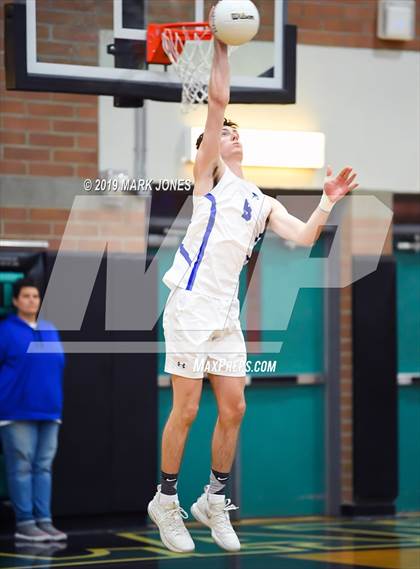Thumbnail 1 in Chandler vs. Mountain View (AIA 6A Final) photogallery.