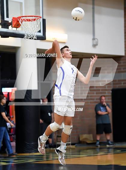 Thumbnail 1 in Chandler vs. Mountain View (AIA 6A Final) photogallery.