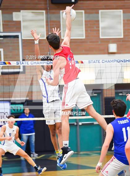 Thumbnail 2 in Chandler vs. Mountain View (AIA 6A Final) photogallery.