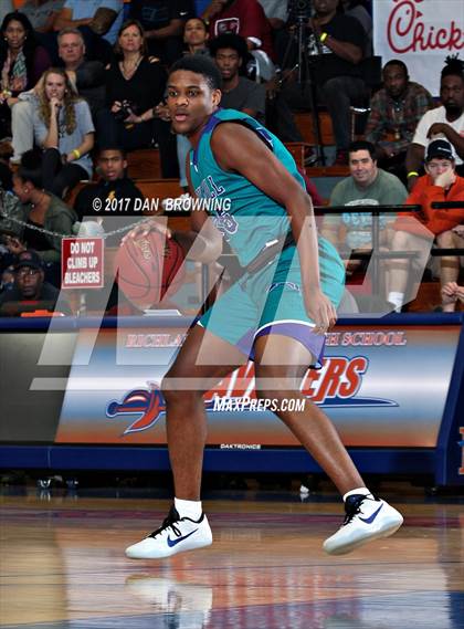 Thumbnail 2 in Porter-Gaud vs. Cox Mill (Chick-fil-a Classic) photogallery.