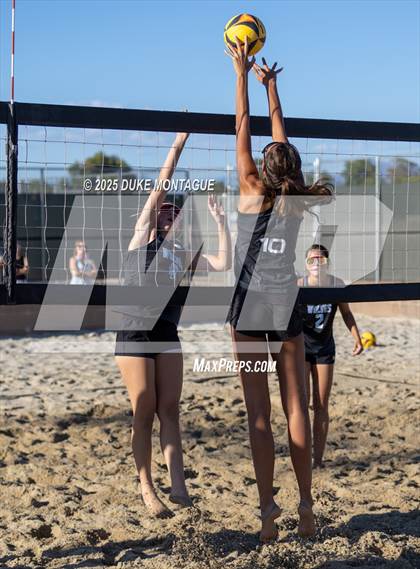 Thumbnail 3 in Estrella Foothills vs Gilbert Christian (AIA Pairs D-II Semifinals) photogallery.