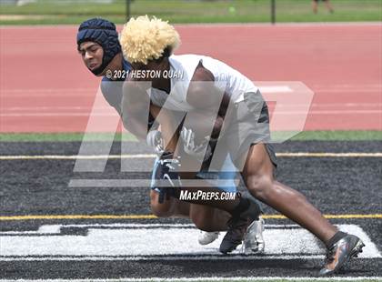 Thumbnail 1 in Orange vs. Saugus (Huntington Beach Tournament) photogallery.