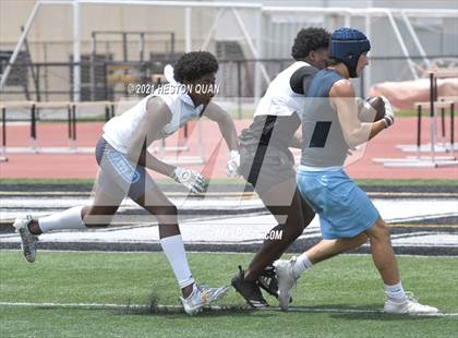 Thumbnail 1 in Orange vs. Saugus (Huntington Beach Tournament) photogallery.