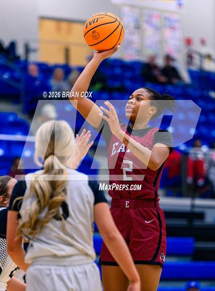 Thumbnail 3 in Jasper vs Earle (Lendel Thomas Classic) photogallery.