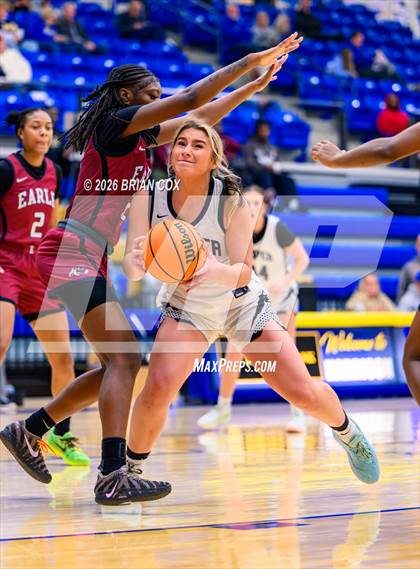 Thumbnail 1 in Jasper vs Earle (Lendel Thomas Classic) photogallery.