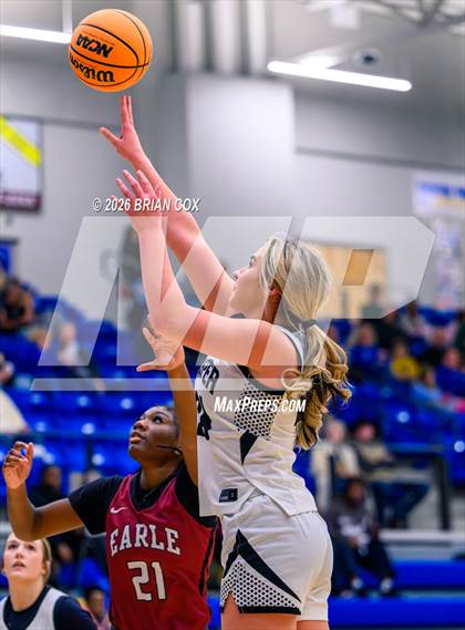Thumbnail 1 in Jasper vs Earle (Lendel Thomas Classic) photogallery.