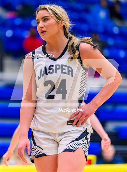 Thumbnail 1 in Jasper vs Earle (Lendel Thomas Classic) photogallery.