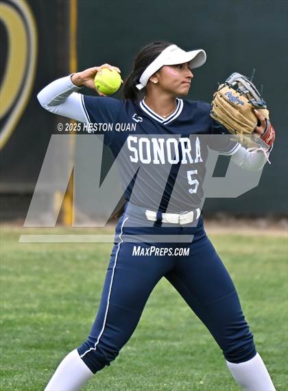 Thumbnail 2 in Sonora @ El Dorado photogallery.