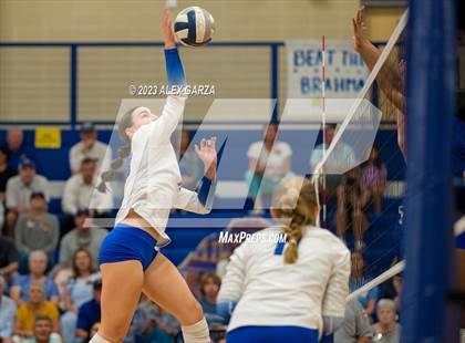 Thumbnail 3 in MacArthur @ Alamo Heights photogallery.