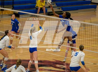 Thumbnail 3 in MacArthur @ Alamo Heights photogallery.