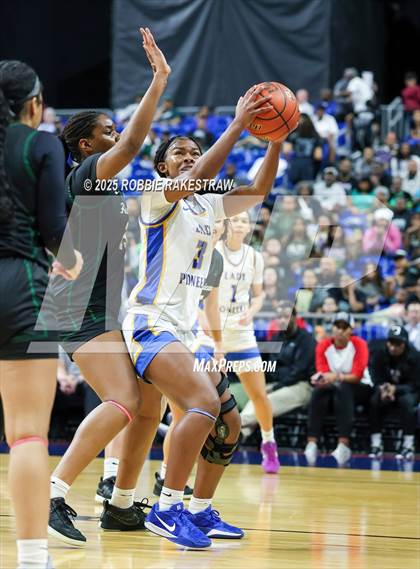 Thumbnail 2 in Boswell vs. Fort Bend Hightower (UIL 6A Basketball Division II Final) photogallery.