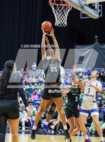 Thumbnail 1 in Boswell vs. Fort Bend Hightower (UIL 6A Basketball Division II Final) photogallery.