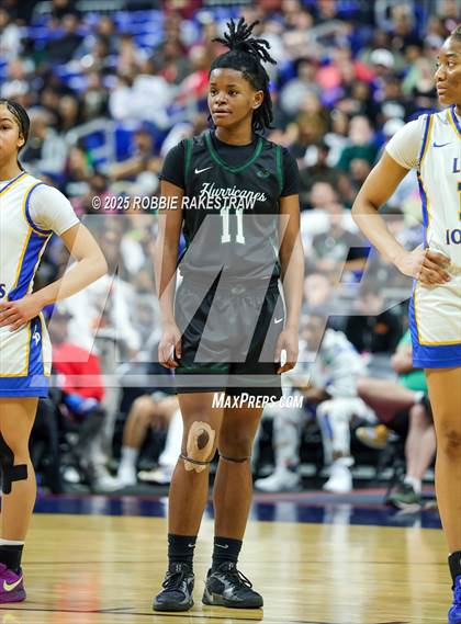Thumbnail 1 in Boswell vs. Fort Bend Hightower (UIL 6A Basketball Division II Final) photogallery.
