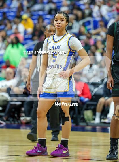 Thumbnail 2 in Boswell vs. Fort Bend Hightower (UIL 6A Basketball Division II Final) photogallery.