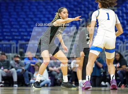 Thumbnail 2 in Boswell vs. Fort Bend Hightower (UIL 6A Basketball Division II Final) photogallery.