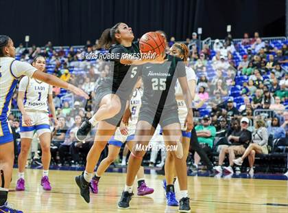 Thumbnail 2 in Boswell vs. Fort Bend Hightower (UIL 6A Basketball Division II Final) photogallery.