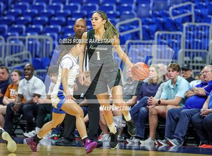 Thumbnail 3 in Boswell vs. Fort Bend Hightower (UIL 6A Basketball Division II Final) photogallery.