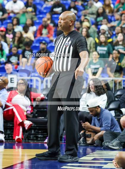 Thumbnail 3 in Boswell vs. Fort Bend Hightower (UIL 6A Basketball Division II Final) photogallery.