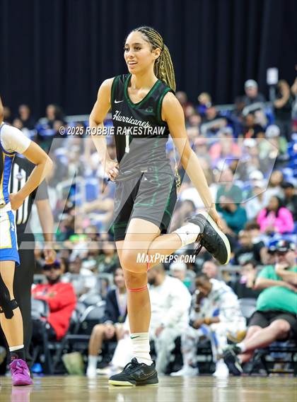 Thumbnail 1 in Boswell vs. Fort Bend Hightower (UIL 6A Basketball Division II Final) photogallery.