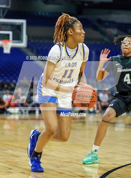 Thumbnail 2 in Boswell vs. Fort Bend Hightower (UIL 6A Basketball Division II Final) photogallery.
