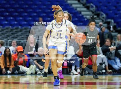Thumbnail 3 in Boswell vs. Fort Bend Hightower (UIL 6A Basketball Division II Final) photogallery.