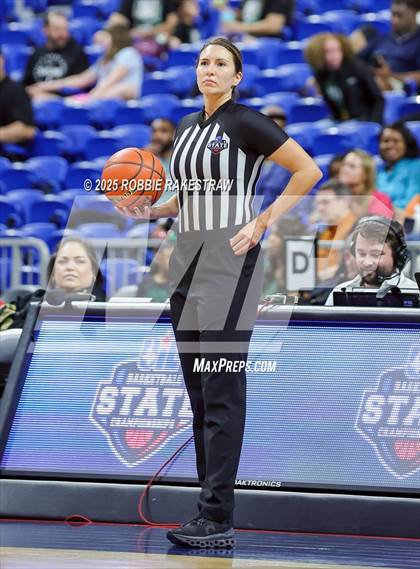 Thumbnail 2 in Boswell vs. Fort Bend Hightower (UIL 6A Basketball Division II Final) photogallery.