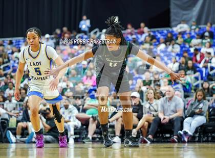 Thumbnail 1 in Boswell vs. Fort Bend Hightower (UIL 6A Basketball Division II Final) photogallery.
