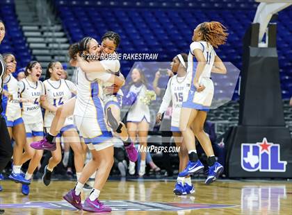 Thumbnail 1 in Boswell vs. Fort Bend Hightower (UIL 6A Basketball Division II Final) photogallery.