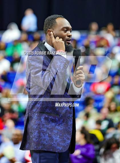 Thumbnail 2 in Boswell vs. Fort Bend Hightower (UIL 6A Basketball Division II Final) photogallery.