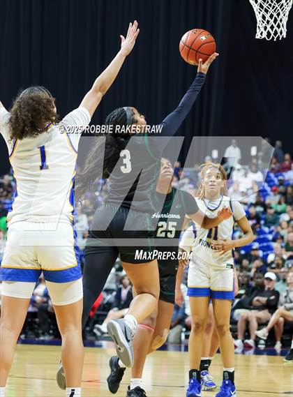 Thumbnail 1 in Boswell vs. Fort Bend Hightower (UIL 6A Basketball Division II Final) photogallery.