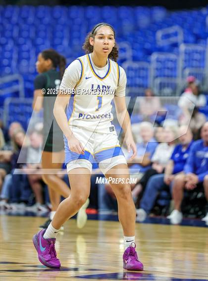 Thumbnail 2 in Boswell vs. Fort Bend Hightower (UIL 6A Basketball Division II Final) photogallery.