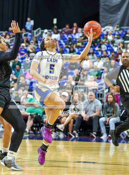 Thumbnail 2 in Boswell vs. Fort Bend Hightower (UIL 6A Basketball Division II Final) photogallery.