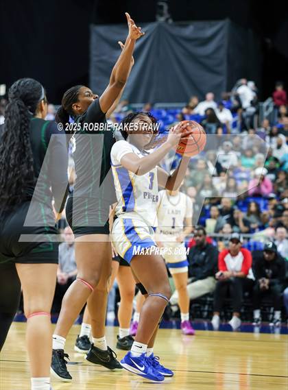 Thumbnail 3 in Boswell vs. Fort Bend Hightower (UIL 6A Basketball Division II Final) photogallery.