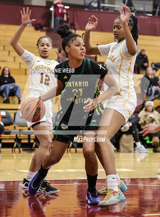 Ontario Christian vs Bishop McNamara (Hoophall Classic)