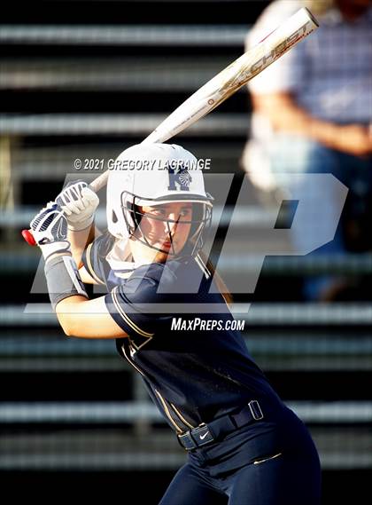 Thumbnail 3 in Keller vs Fossil Ridge photogallery.