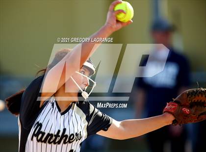 Thumbnail 2 in Keller vs Fossil Ridge photogallery.