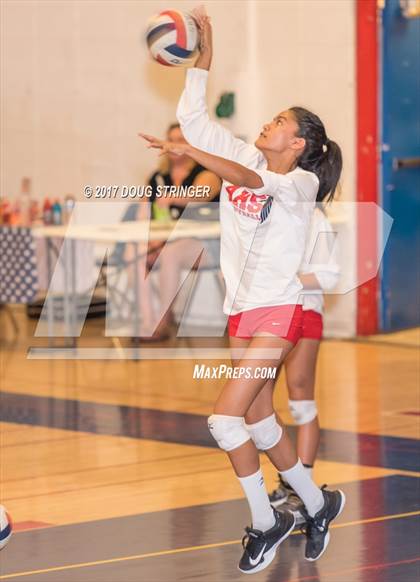 Thumbnail 3 in Moreau Catholic @ American photogallery.