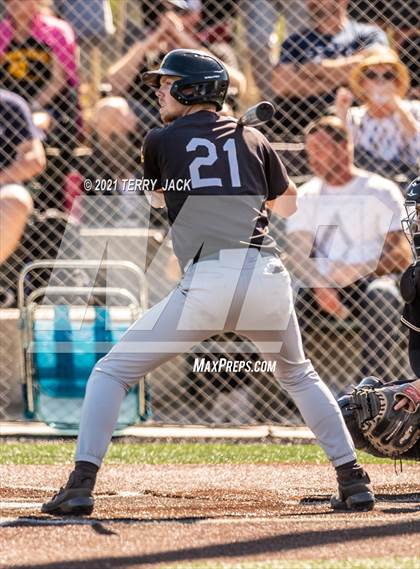 Thumbnail 2 in Capistrano Valley @ JSerra Catholic photogallery.