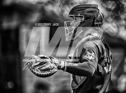 Thumbnail 3 in Capistrano Valley @ JSerra Catholic photogallery.