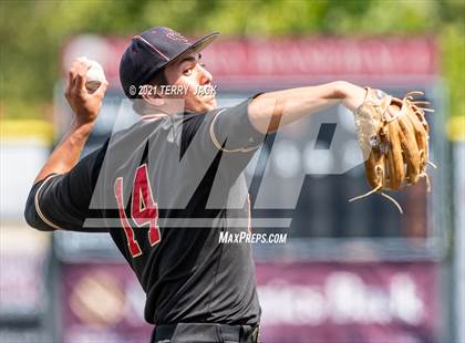 Thumbnail 3 in Capistrano Valley @ JSerra Catholic photogallery.